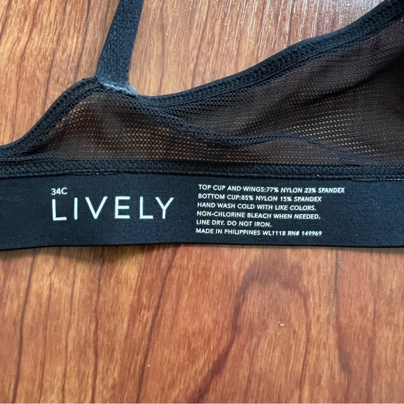 Lively No-Wire Push-Up Bra in Jet Black - size 34C - Picture 7 of 14